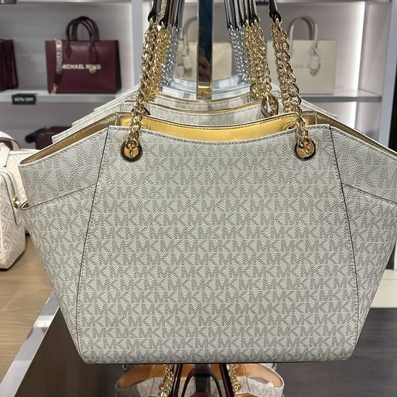 MICHAEL KORS 
Jet Set Travel Large Signature Chain Shoulder Tote Bag
Pale Gold - Picture 6 of 16